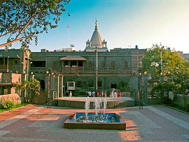 Cab Service in Shirdi